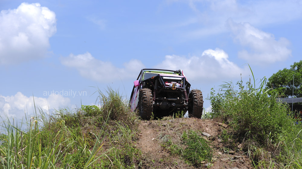 Nữ xế 57 tuổi vẫn đi đua xe offroad ở Việt Nam rfc vietnam 2014 
