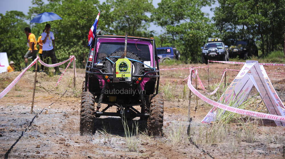 Nữ xế 57 tuổi vẫn đi đua xe offroad ở Việt Nam rfc vietnam 2014 