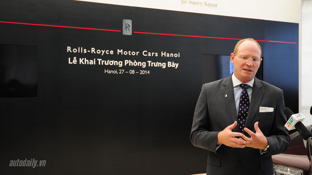 Khai trương phòng trưng bày Rolls-Royce đầu tiên tại Việt Nam rolls-royce-motor-cars-hanoi (2).jpg