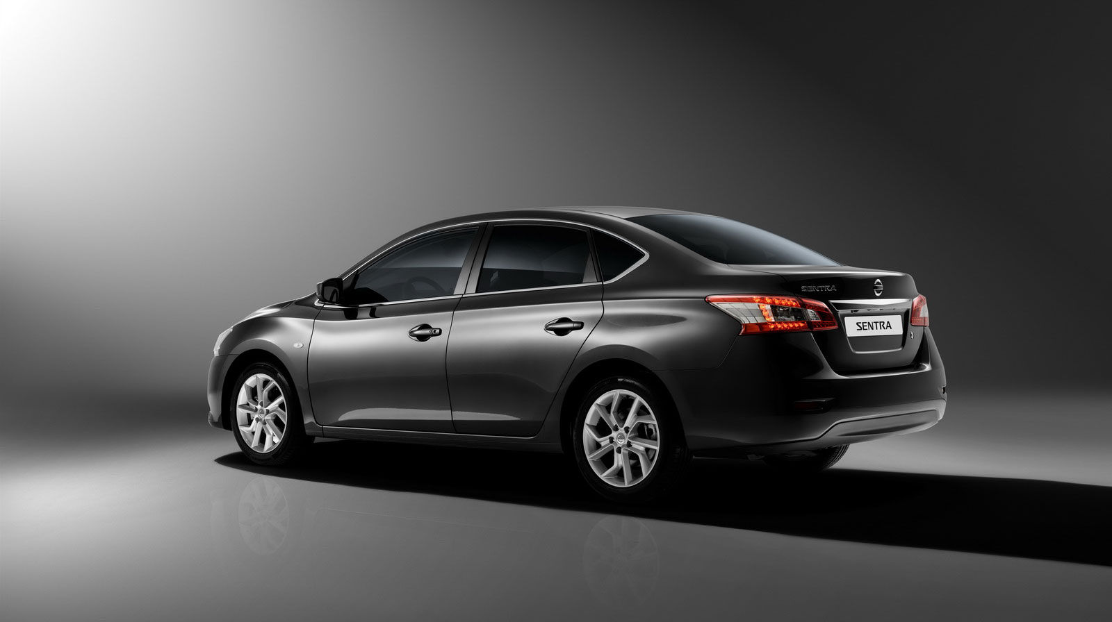 Bộ đôi Nissan Sentra và Pathfinder trình làng Nissan-in-Mosccau-47.jpg