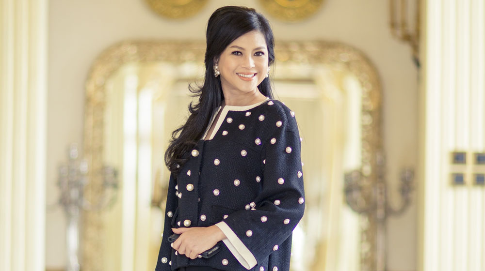 “Điểm mặt” 4 nữ đại gia Việt đi Rolls–Royce biển “khủng” sieu-xe-(4).jpg