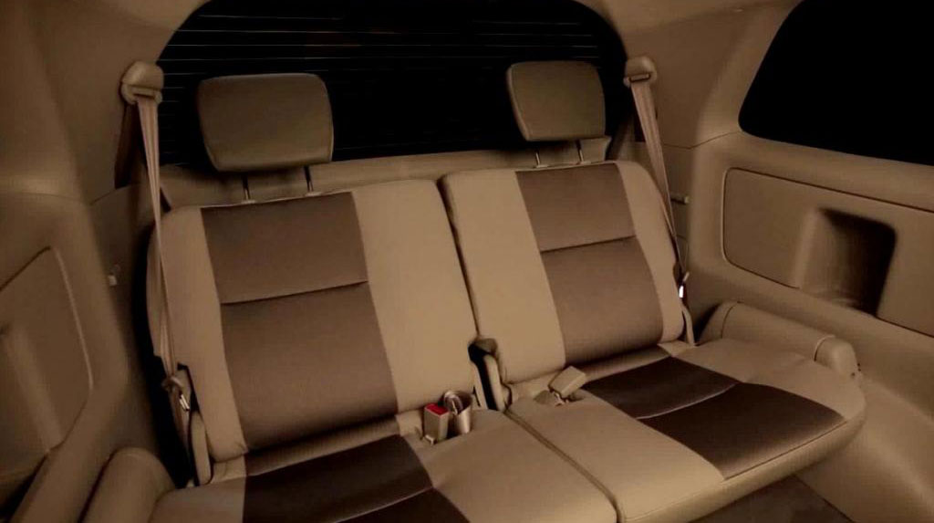 “Bom tấn” Toyota Innova có phiên bản giới hạn, giá 16.200 USD 2014-Toyota-Innova-Limited-Edition-Dual-Tone-Seats.jpg