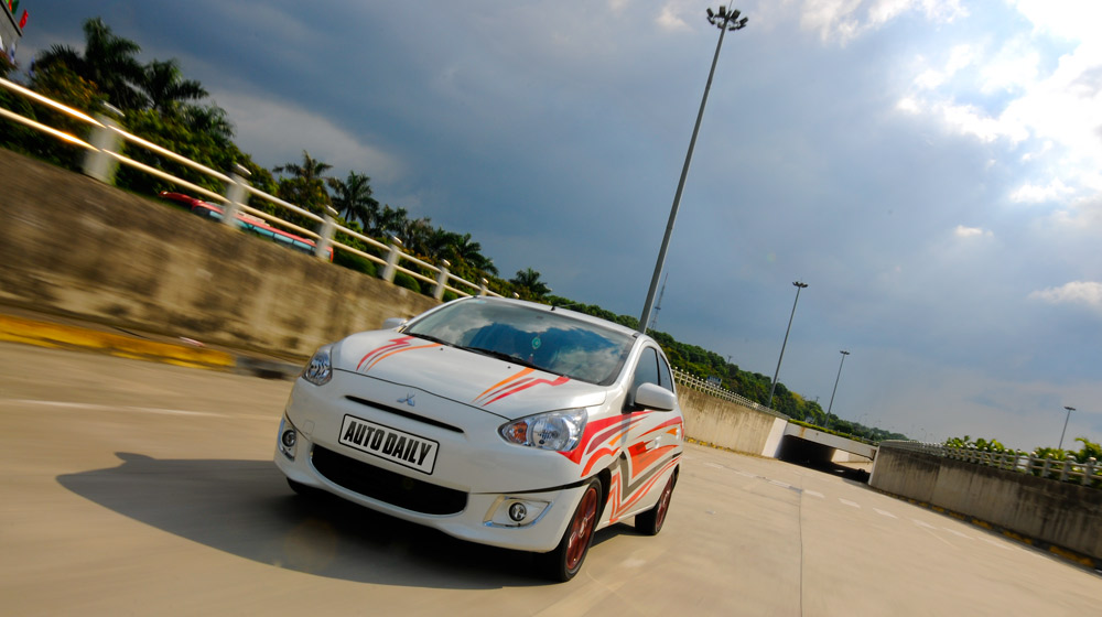 Mitsubishi Mirage CVT – Xe nhỏ, cá tính dành cho đô thị mitsubishi mirage 2014 b (3).jpg