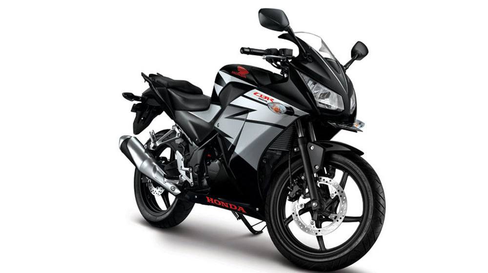 Honda CBR150R 2015 chính thức ra mắt, giá từ 1.875 USD honda-cbr150r-2015 (4).jpg