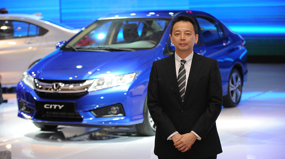 Giá chưa đến 600 triệu, Honda City 2014 có gì mới? giam-doc-ban-hang.jpg