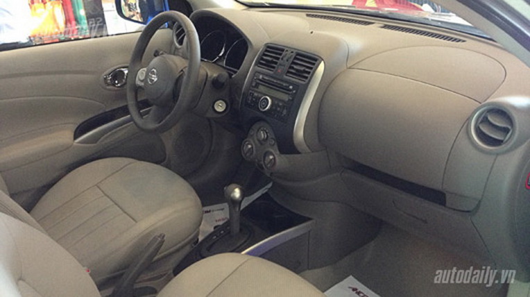 Lựa chọn xe sedan nào trong tầm giá 600 triệu đồng Nissan Sunny 3.jpg