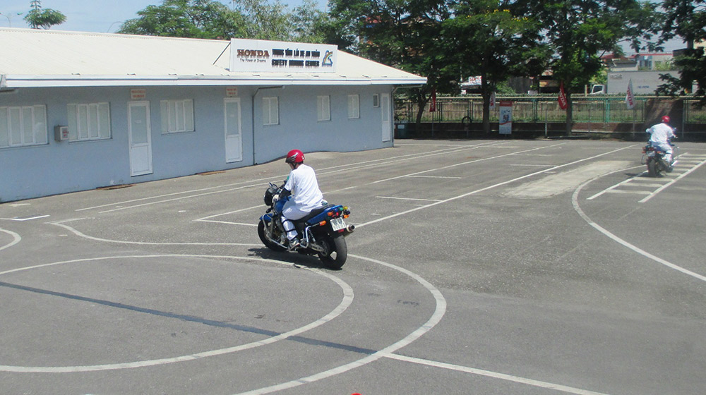 Cán bộ Giáo viên Học viện Cảnh sát nhân dân tập huấn lái xe phân khối lớn 5.-Hình-ảnh-trong-khóa-đào-tạo-cấp-GPLX-A2.jpg