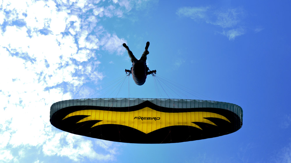 Một ngày đi bay cùng Ford EcoSport ecosport-2014-parachute-press (22).jpg