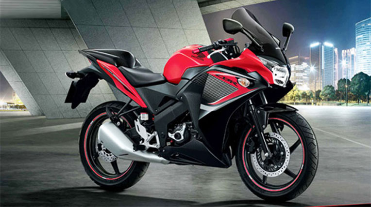 Người Việt không dám đi môtô vì giá “cắt cổ” Honda-CBR150R-New-(2).jpg