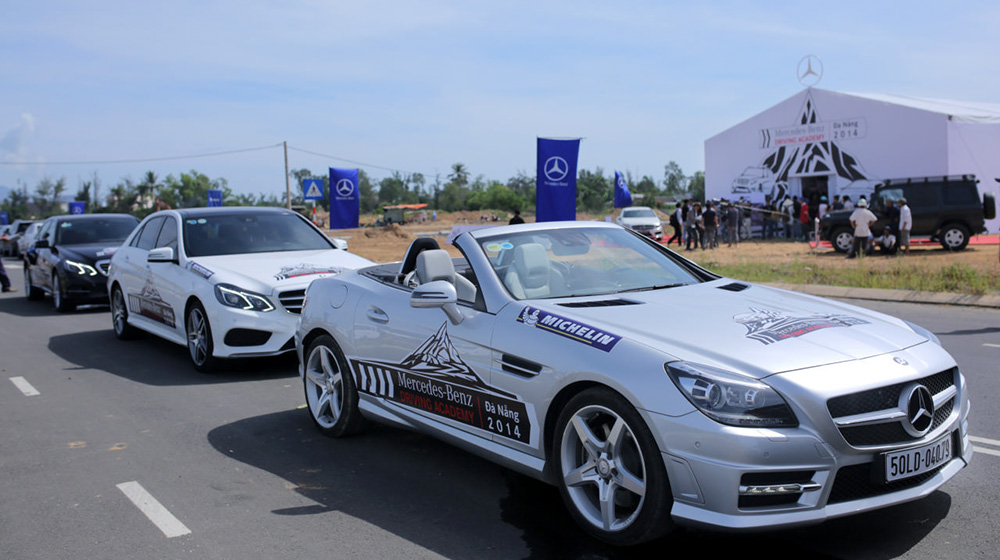 Trải nghiệm 7 cung đường cảm xúc trên các dòng xe Mercedes Hoc-vien-lai-xe-an-toan-lan-dau-tien-duoc-to-chuc-tai-Ngu-Hanh-Son,-Da-Nang.jpg