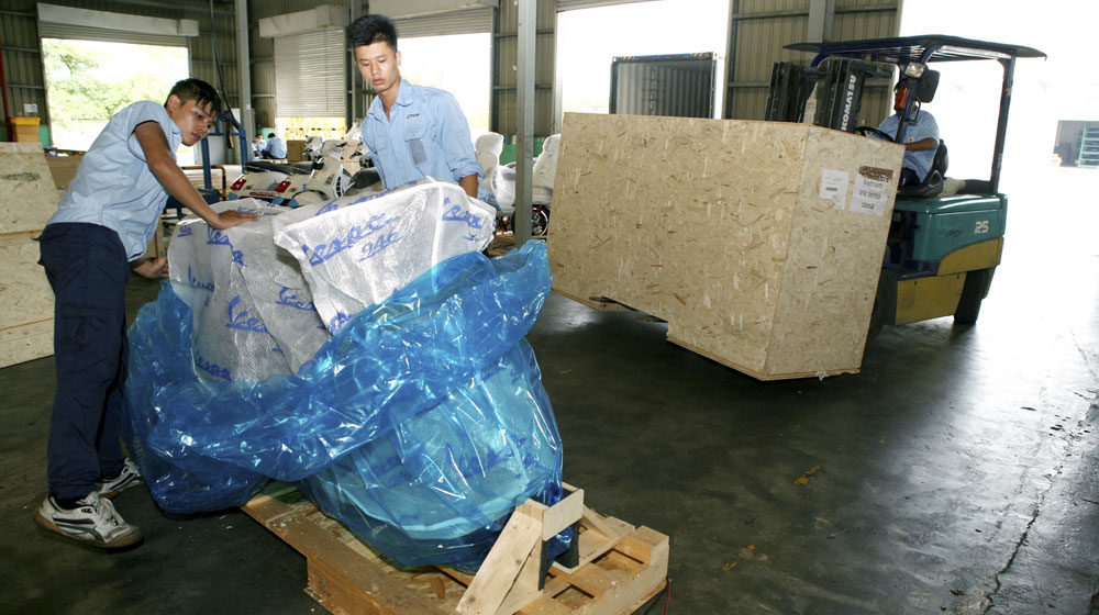 Xe tay ga đắt nhất thế giới bất ngờ về Việt Nam Vespa 946 Bellissima