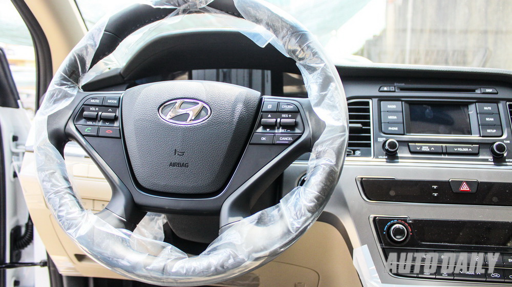 Cận cảnh Hyundai Sonata 2015 giá 1,06 tỷ đồng vừa về Việt Nam Hyundai-Sonata-2015 (12).jpg