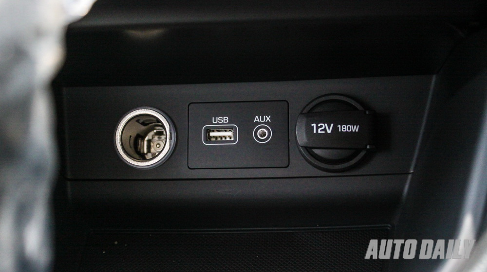 Cận cảnh Hyundai Sonata 2015 giá 1,06 tỷ đồng vừa về Việt Nam Hyundai-Sonata-2015 (18).jpg