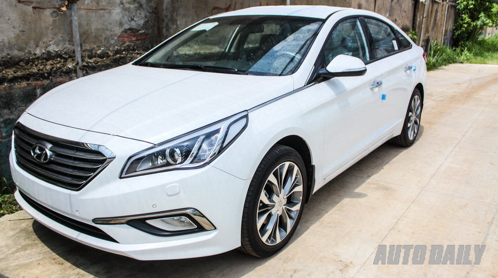 Cận cảnh Hyundai Sonata 2015 giá 1,06 tỷ đồng vừa về Việt Nam Hyundai-Sonata-2015 (2).jpg