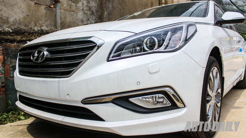 Cận cảnh Hyundai Sonata 2015 giá 1,06 tỷ đồng vừa về Việt Nam Hyundai-Sonata-2015 (3).jpg