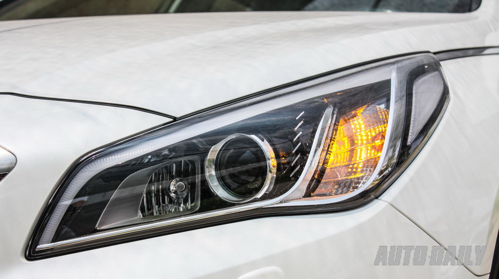 Cận cảnh Hyundai Sonata 2015 giá 1,06 tỷ đồng vừa về Việt Nam Hyundai-Sonata-2015 (4).jpg