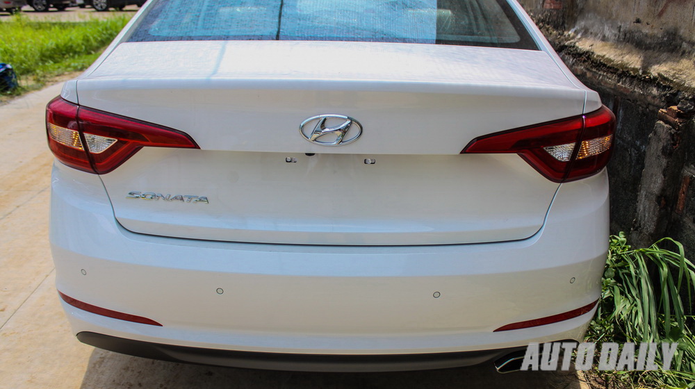Cận cảnh Hyundai Sonata 2015 giá 1,06 tỷ đồng vừa về Việt Nam Hyundai-Sonata-2015 (7).jpg
