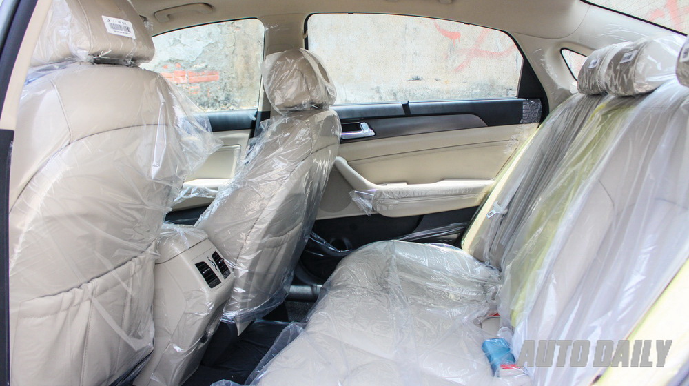 Cận cảnh Hyundai Sonata 2015 giá 1,06 tỷ đồng vừa về Việt Nam Hyundai-Sonata-2015 (9).jpg