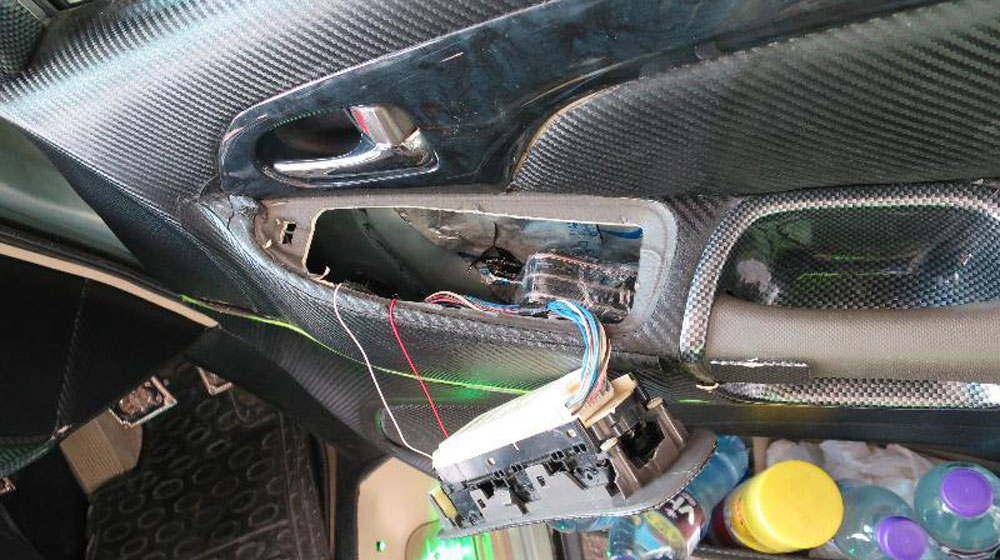 71 chiếc iPhone 6 được giấu trong xe hơi iphone6 (1).jpg