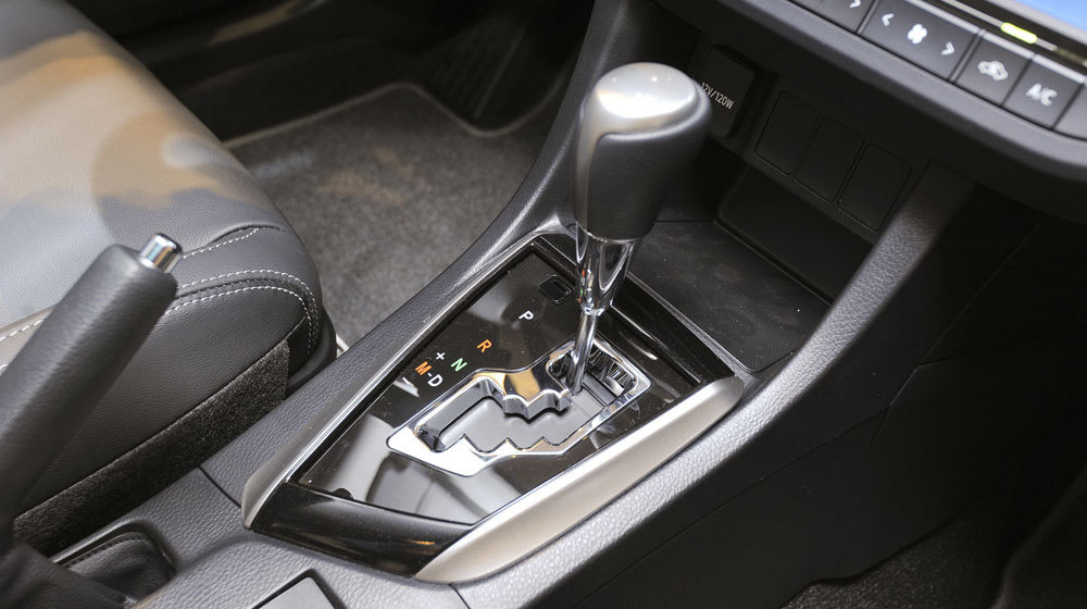 Toyota Corolla Altis 2014:  Sự ấn tượng đến từ từng đường nét toyota-corolla-altis-2014-(77).jpg