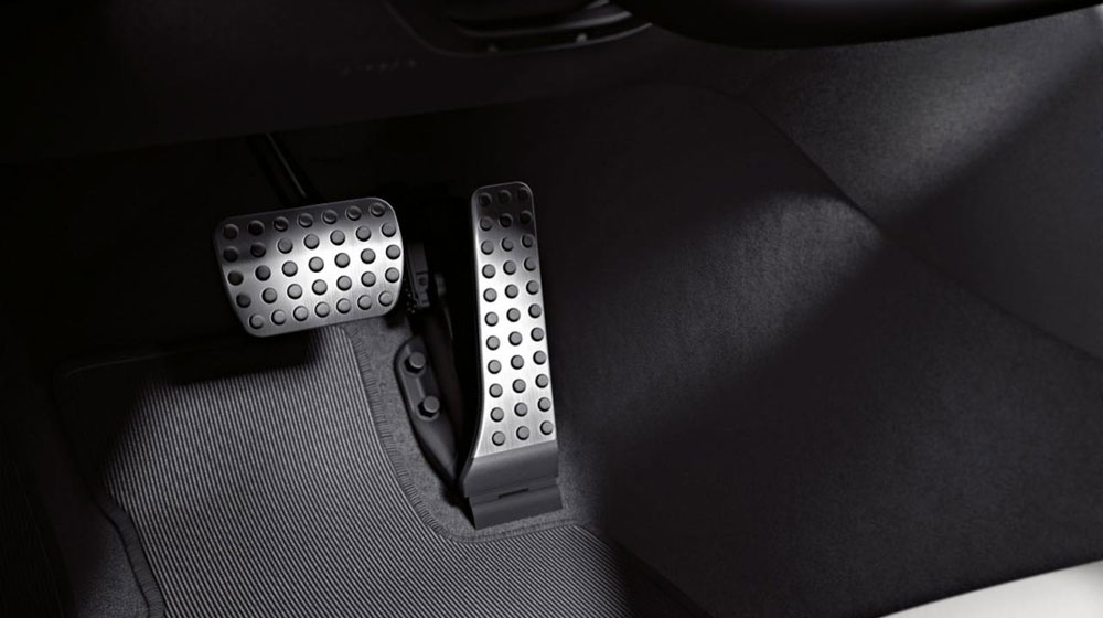 Phụ kiện mới dành cho Mercedes-Benz C-Class 2015 c-class-2015 (5).jpg