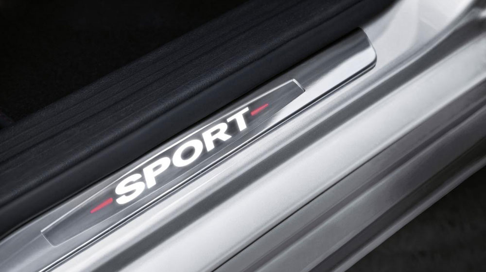 Phụ kiện mới dành cho Mercedes-Benz C-Class 2015 c-class-2015 (9).jpg