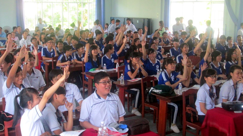 Honda VN khởi động chương trình ”ATGT cho nụ cười ngày mai” honda-vn (2).jpg