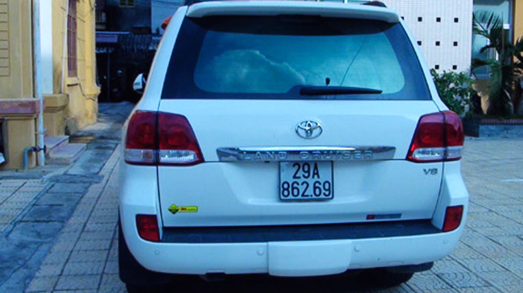 “Choáng” với thú chơi xe của các “đại ca Việt” xe-sang-(2).jpg