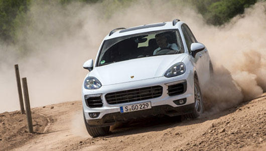 Porsche Cayenne 2015 - khi nhà giàu leo núi Cayenne (1).jpg