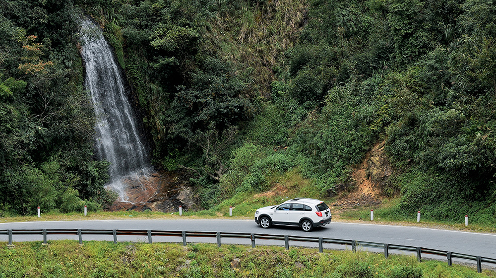 Đánh giá Chevrolet Captiva LTZ 2014 qua hành trình 1000km CaptivaLTZ-2014-(13).jpg