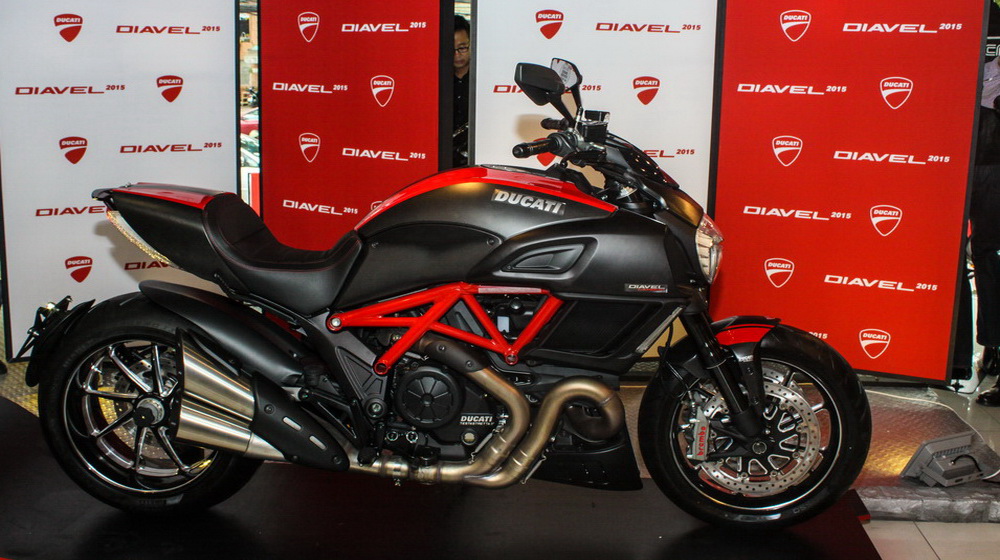 Ducati Diavel 2015 chính thức bán ra tại Việt Nam, giá từ 670 triệu đồng Diavel 2015 (1).jpg