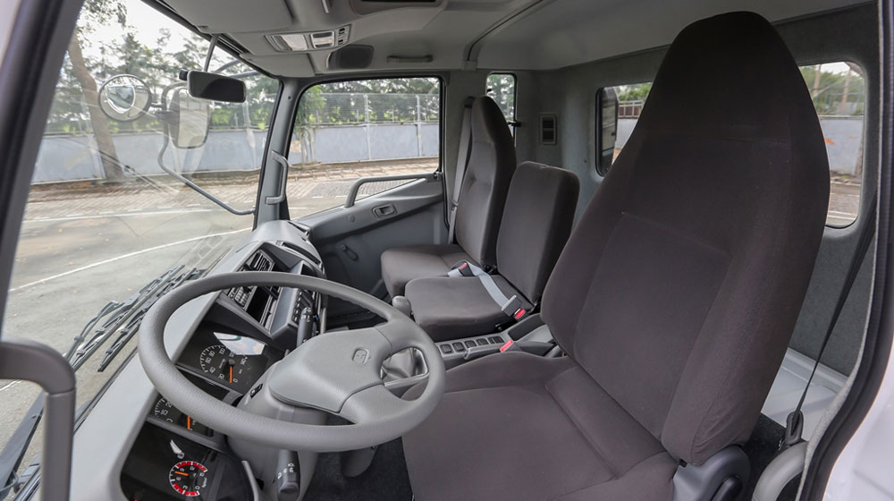 Bộ ba xe tải FUSO vừa ra mắt có gì đặc biệt? fuso-fighter (2).jpg