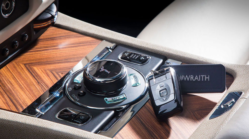 Nhà máy Rolls-Royce: Đẳng cấp trong từng chi tiết 2014-rolls-royce-wraith-keys.jpg