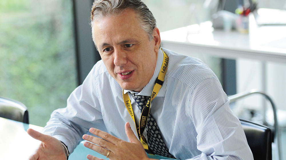 BMW tuyển dụng kỹ sư trưởng mới roberto-fedeli-(1).jpg