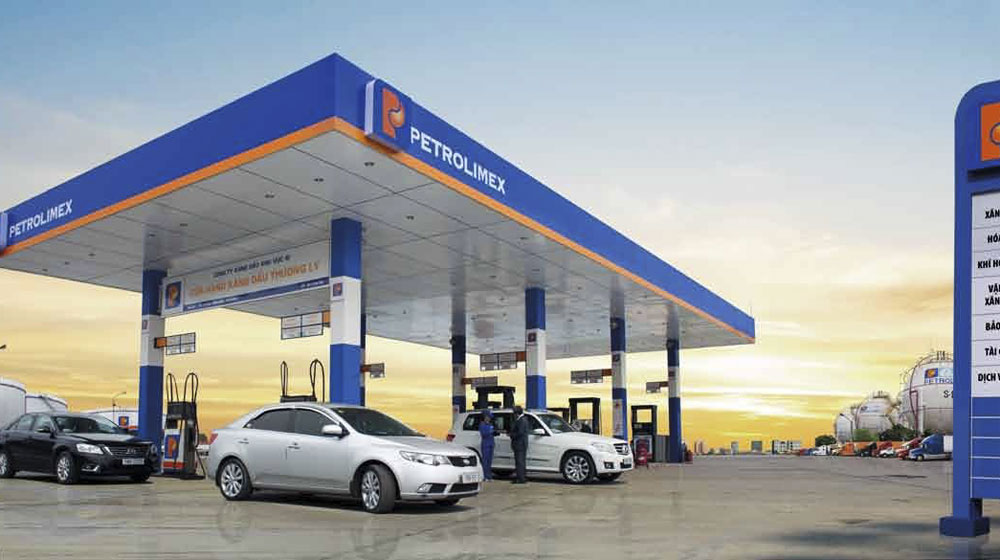 Giá xăng giảm tiếp 670 đ/lít từ 12h trưa nay (13/10) Petrolimex-2.jpg
