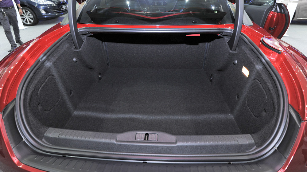 Peugeot RCZ – Ngắm “hoa hậu” Pháp tại Hà Nội Peugeot-rcz (13).jpg