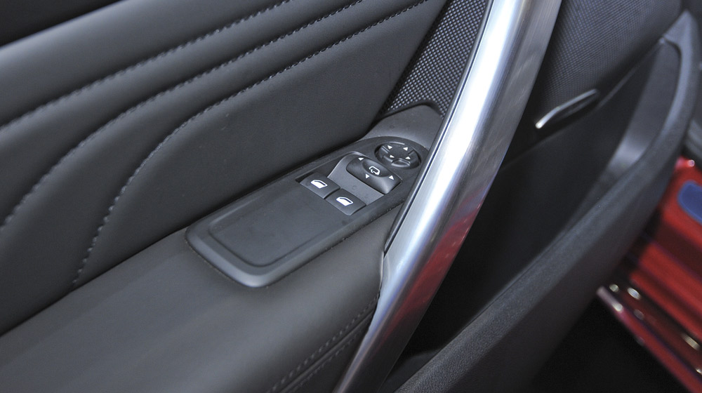 Peugeot RCZ – Ngắm “hoa hậu” Pháp tại Hà Nội Peugeot-rcz (15).jpg