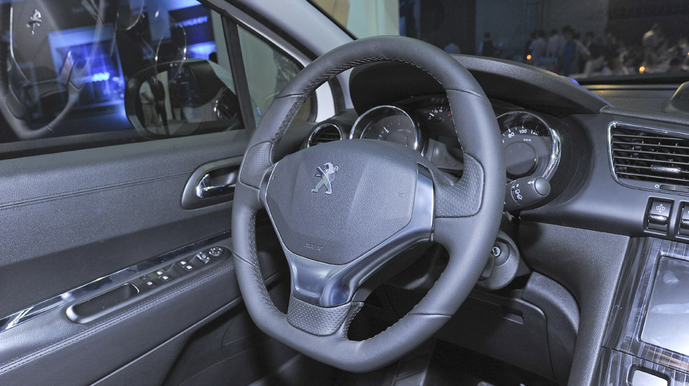 Peugeot 3008 – “Lính mới” đáng gờm Peugeot-3008 (15).jpg