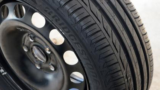 Xếp hạng 10 loại lốp tốt nhất năm 2014 bridgestone2_0.jpg