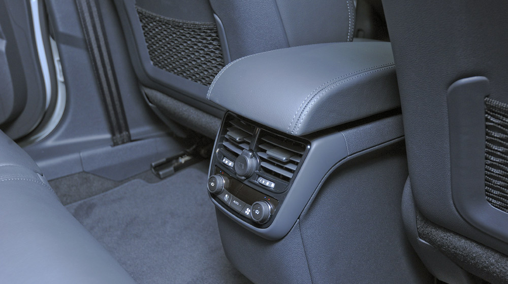 Peugeot 508 – sedan hạng sang cho người Việt Peugeot-508 (16).jpg