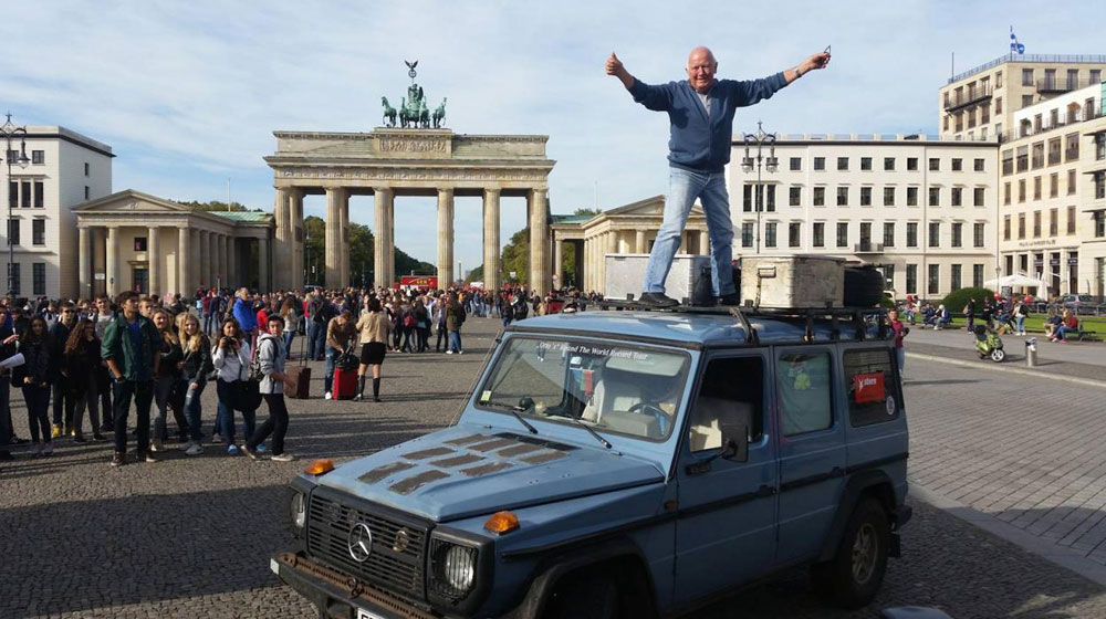 Vượt 18.000 km, 10 xe Mercedes-Benz G-Class đến Việt Nam g-glass (3).jpg