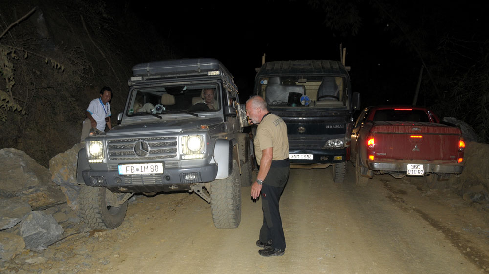 Ngày 1 hành trình cùng các “bạn” Mercedes G-Class trên đất Việt G-Class-Caravan-Day1 (18)-1.jpg