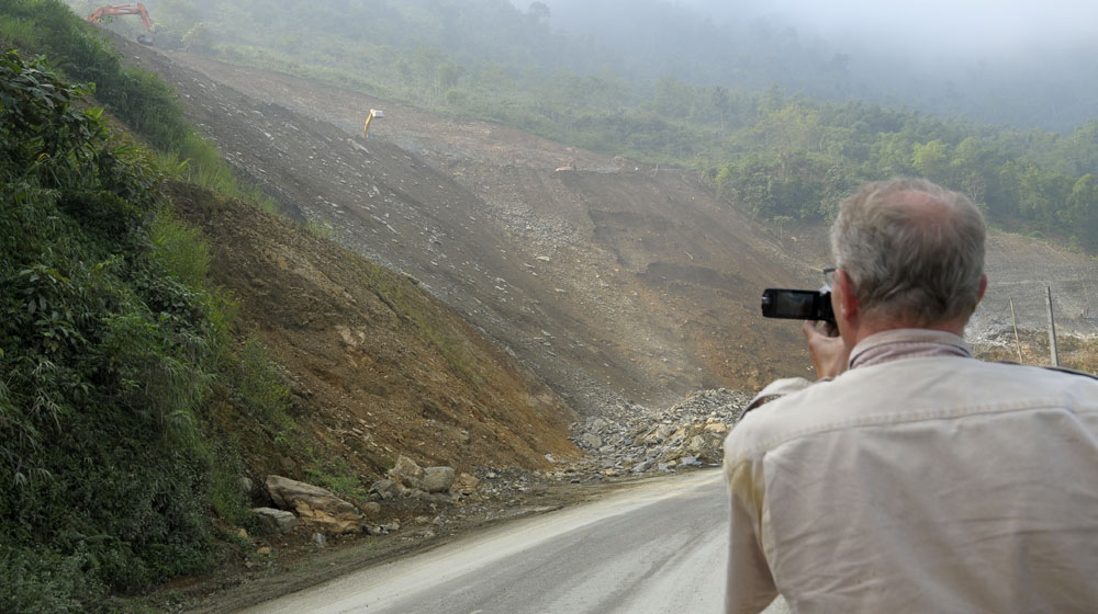 Ngày 2 hành trình cùng các “bạn” Mercedes G-Class trên đất Việt G-Class-Caravan.jpg