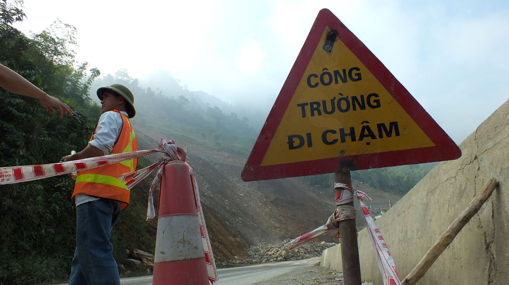 Ngày 2 hành trình cùng các “bạn” Mercedes G-Class trên đất Việt Mercedes-Benz-G-Class-Caravan-Day2 (26).jpg