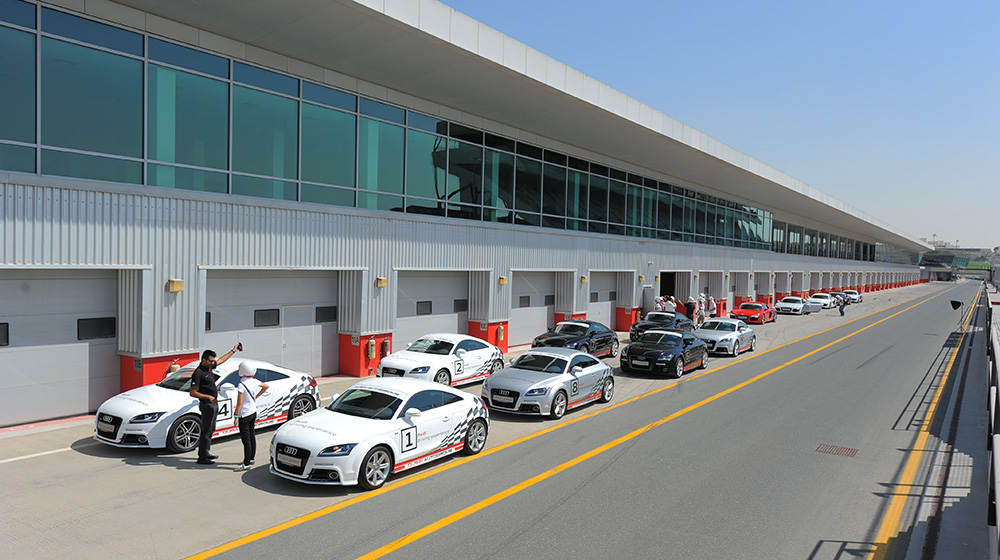 Trải nghiệm đường đua F1 cùng siêu xe Audi R8 DSC_4941.jpg