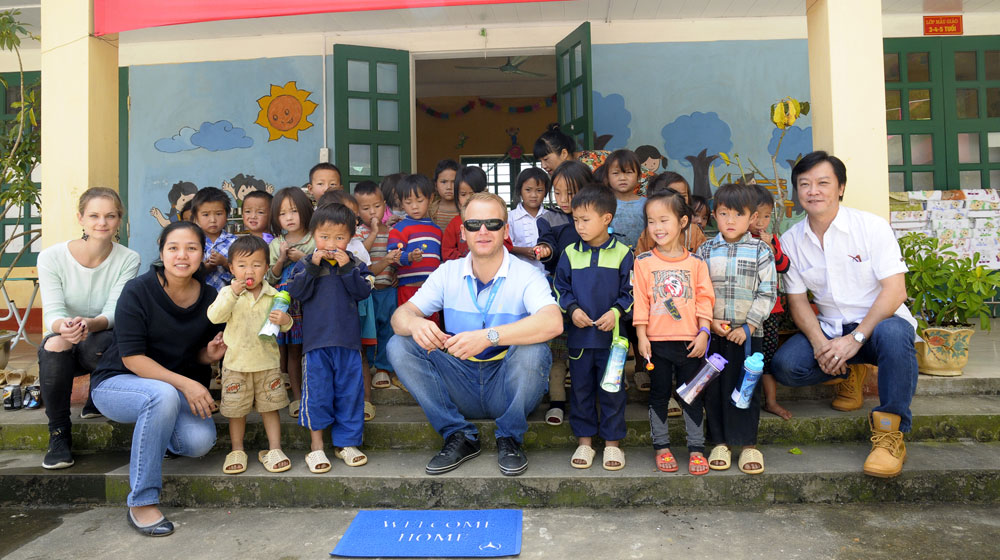 Hành trình Mercedes G-Class trên đất Việt – Cảm xúc đọng lại G-Class-Caravan.jpg