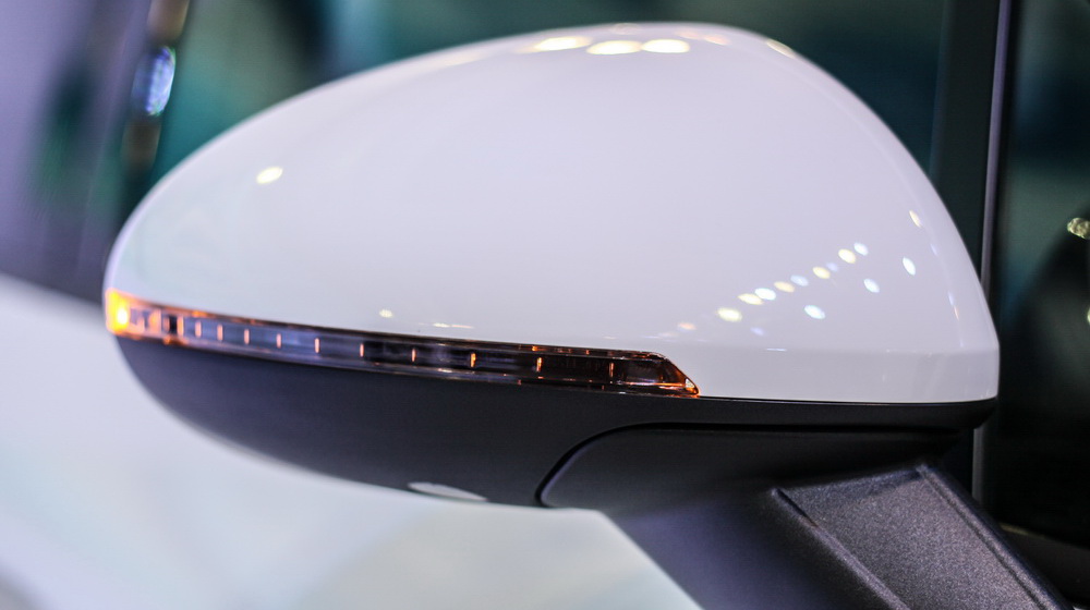 Cận cảnh Porsche Macan vừa ra mắt tại Việt Nam Porsche Macan (12).jpg