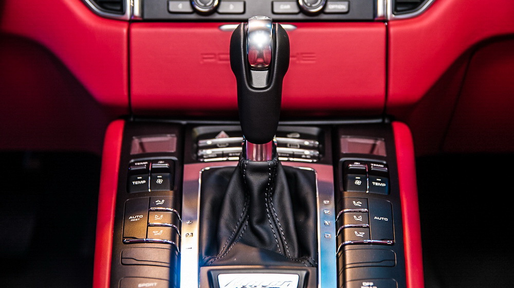 Cận cảnh Porsche Macan vừa ra mắt tại Việt Nam Porsche Macan (23).jpg