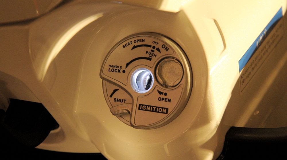 Những điểm mới trên Yamaha Nouvo FI 2015 vừa ra mắt yamaha-nouvo-fi-2015 (12).jpg