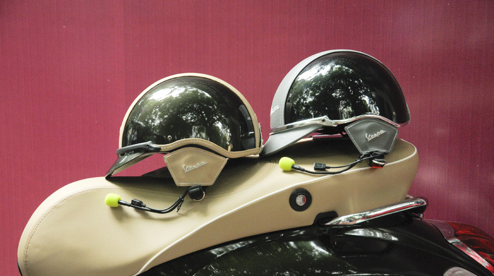 Piaggio Việt Nam ra mắt mũ bảo hiểm tích hợp tai nghe Bluetooth piaggio-vietnam (9).jpg